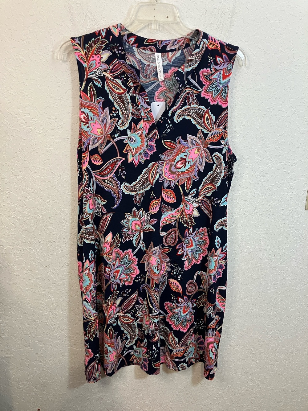 Dear Scarlett Sleeveless Paisley Midi Dress in Navy and Pink